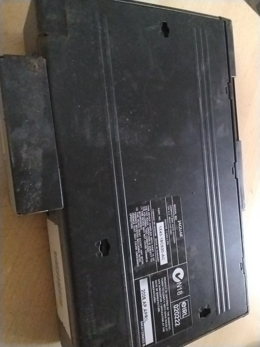 Compact disc changer 6 disc - Jaguar X-type