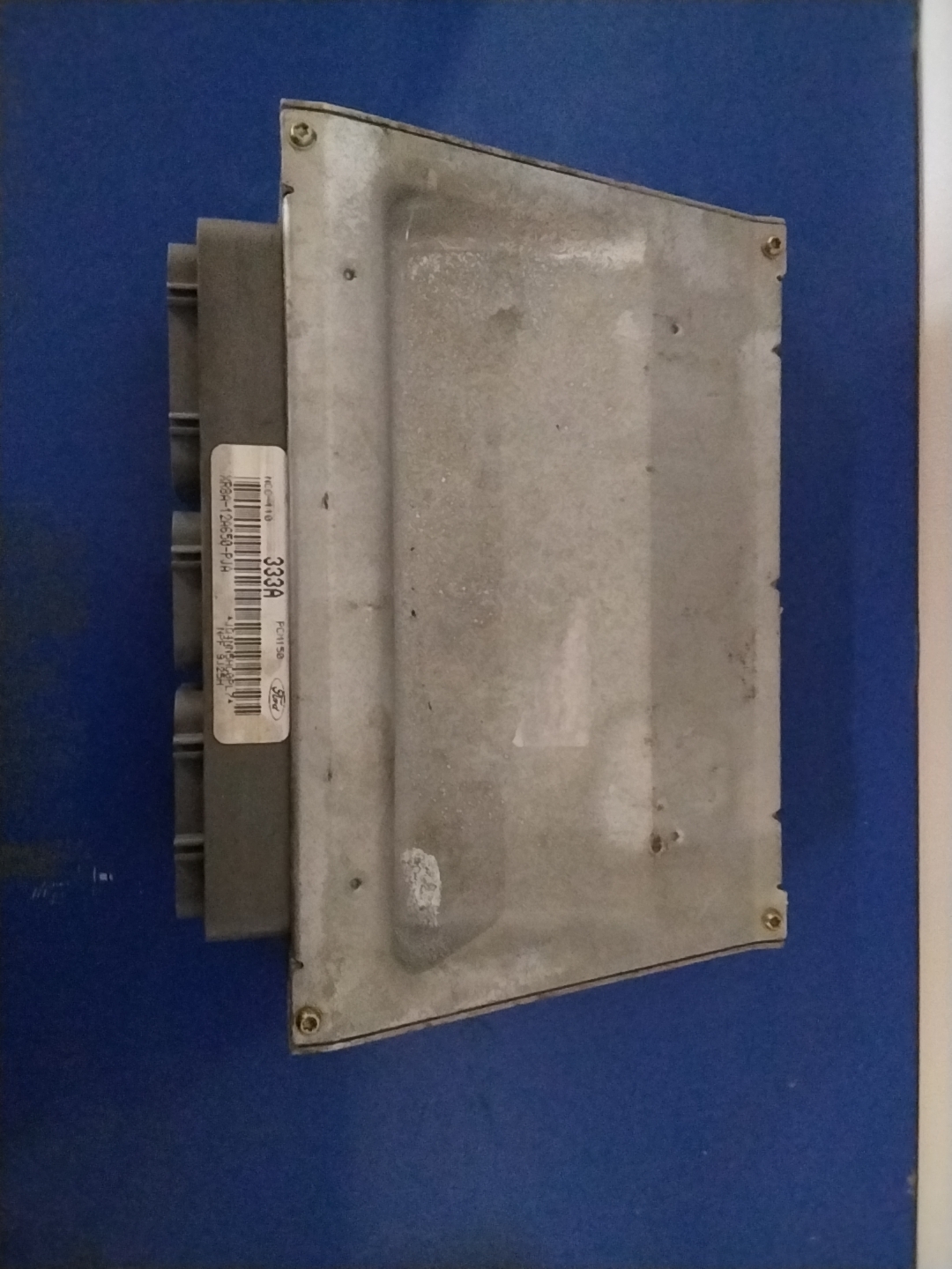 Electronic engine control module - Jaguar S-TYPE