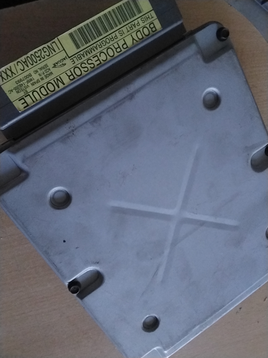 Body processor module - Jaguar XJ8 X308