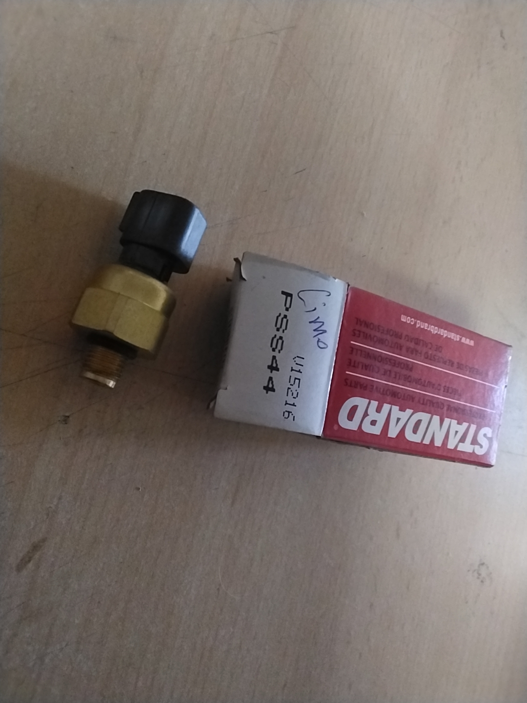Druckschalter für Servolenkung -  Ford Focus Lincoln Town Car