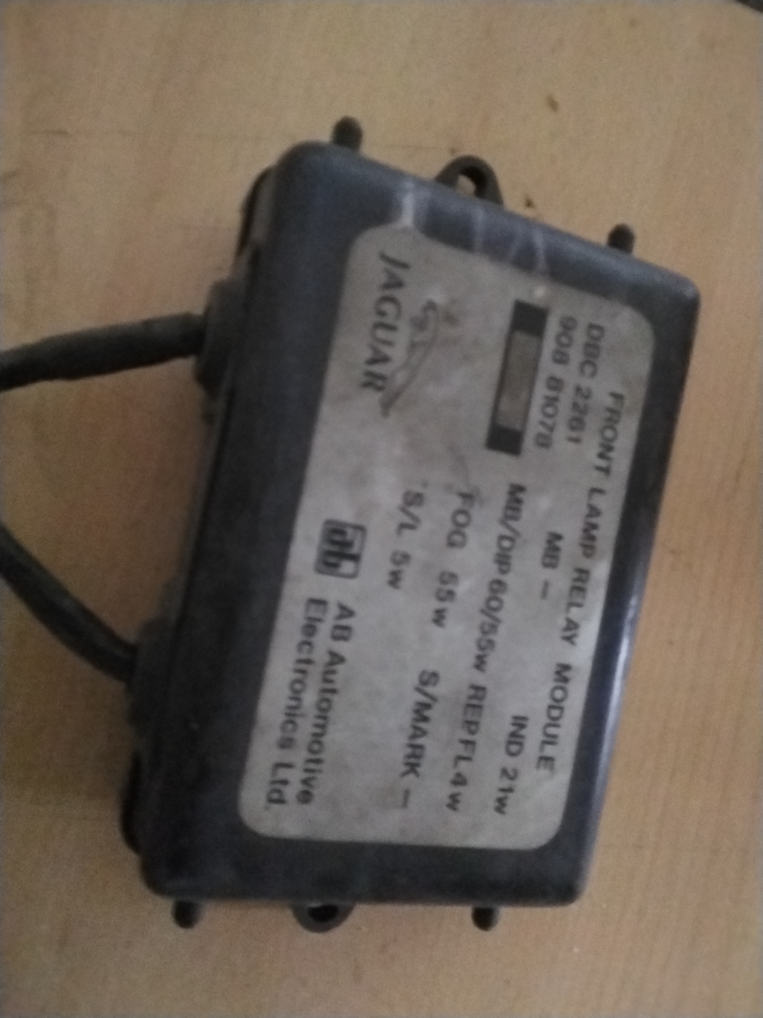 front lamp relay module - Jaguar xj xj40