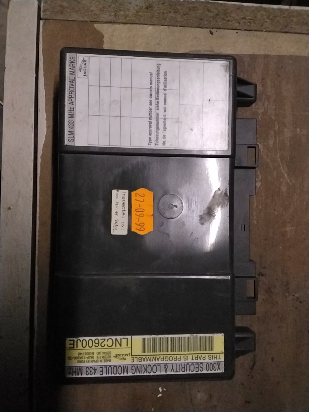 Security locking module - Jaguar XJ8 XJR