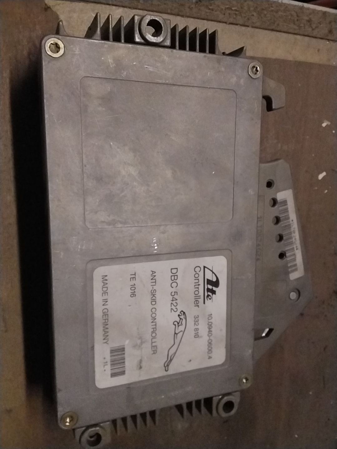 ABS control module - Jaguar XJ XJ6