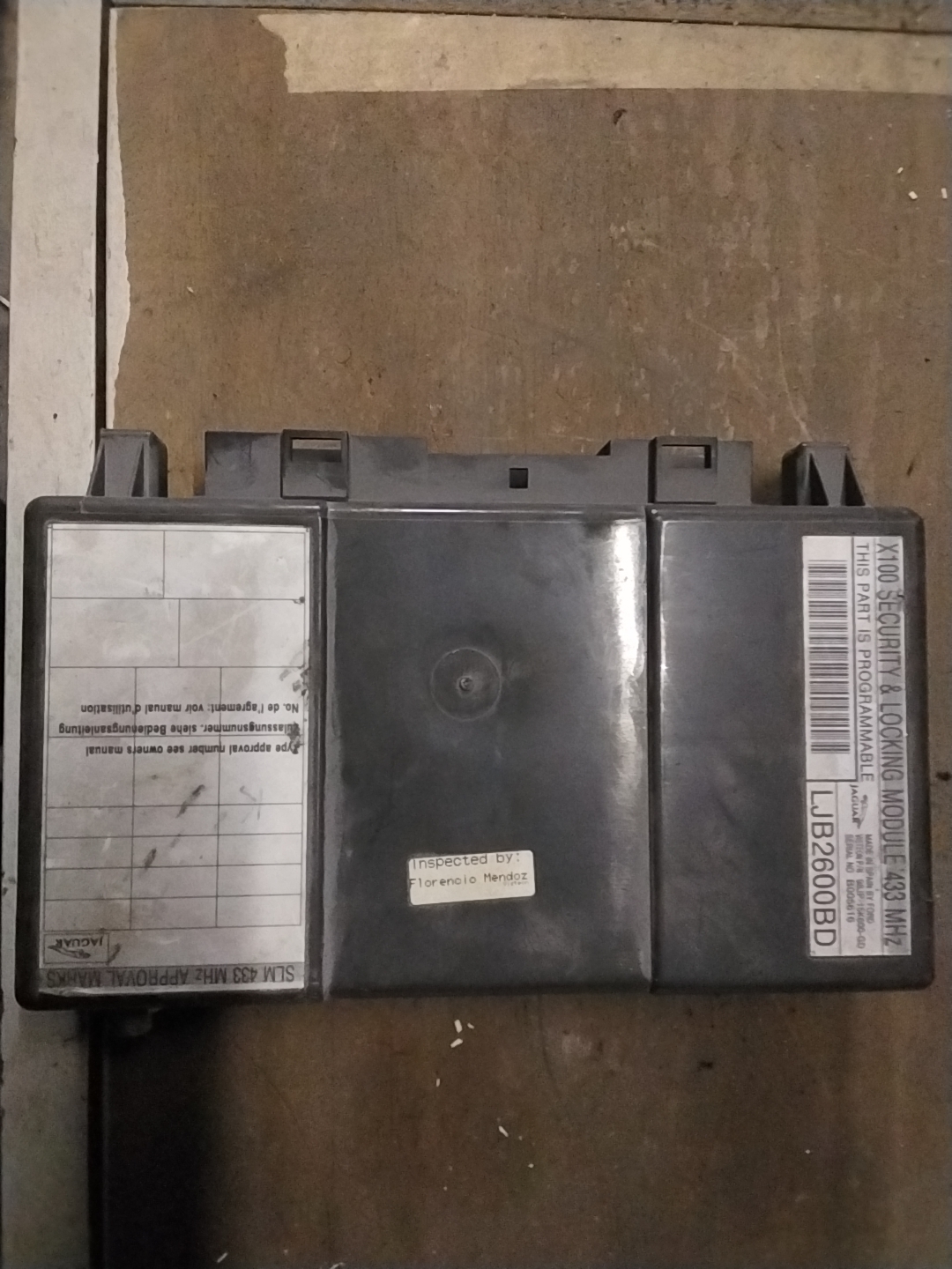 Security locking module - Jaguar XK8 XJR
